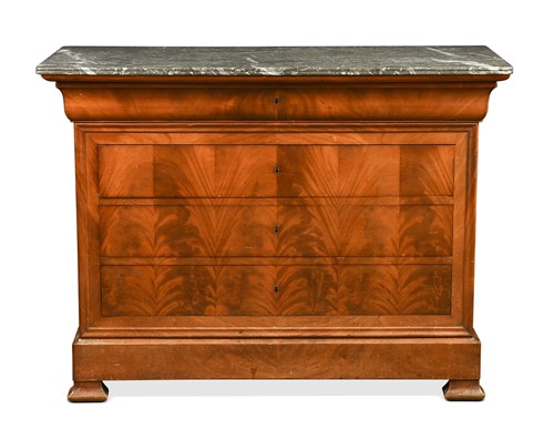 Lot 547 - A French Louis Philippe walnut commode, 19th century