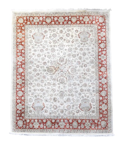 Lot 507 - A Ziegler style carpet, late 20th century