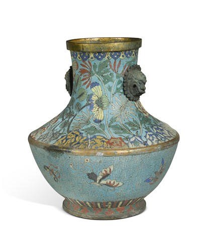 Lot 40 - A Chinese cloisonne large vase, Qing Dynasty, 18th century