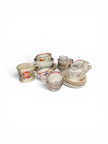 Lot 52 - A collection of 18th century porcelain -...