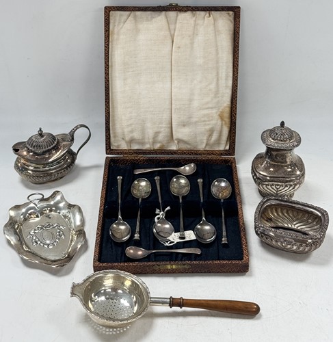 Lot 24 - A collection of silver, mostly Birmingham, to...