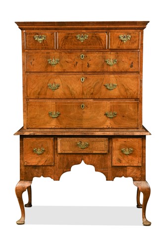 Lot 439 - A walnut chest on stand, 18th century