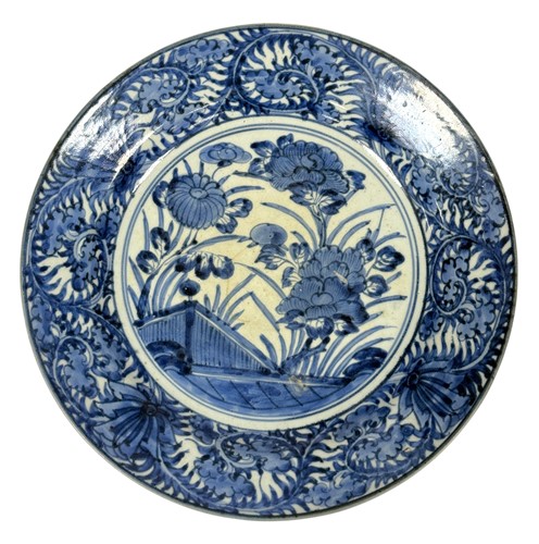 Lot 79 - A Japanese blue and white porcelain circular dish, 18th century