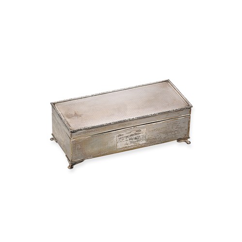Lot 429 - A large Elizabeth II silver cigar case