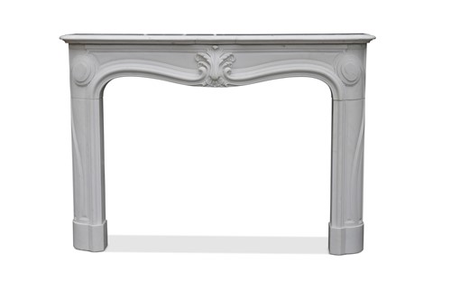 Lot 433 - A white marble fire surround, 'La Rochelle' by Chesneys, 20th century