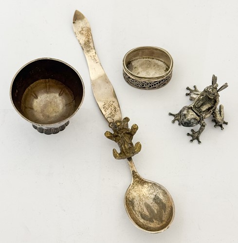 Lot 13 - A small silver tot or egg cup, London 1950, by...