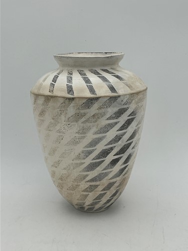 Lot 30 - A studio pottery vase, probably by Sarah-Jane...