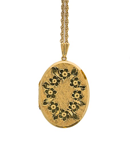 Lot 45 - A late 20th century 9ct gold picture locket and chain