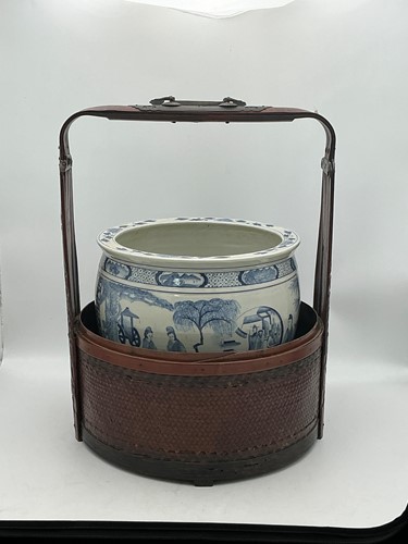 Lot 65 - A decorative Oriental style ceramic jardiniere...