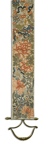Lot 49 - A Chinese export silk embroidered bell pull, late Qing Dynasty, circa 1900