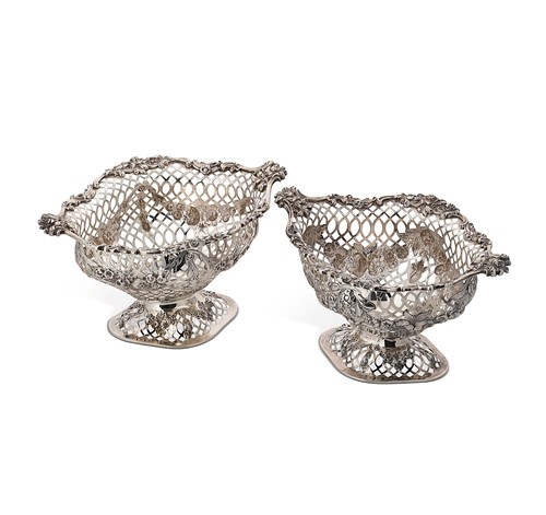 Lot 358 - A pair of Victorian silver sweetmeat dishes