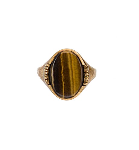 Lot 16 - A 9ct gold tiger's eye signet ring