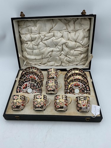 Lot 9 - A cased set of six Royal Crown Derby 2451...