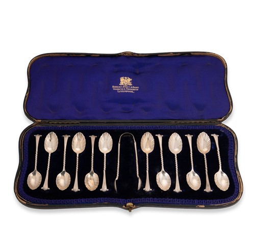 Lot 372 - A cased set of twelve silver Victorian teaspoons and tongs