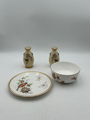 Lot 6 - A pair of Worcester Locke & Co. vases, a Royal...