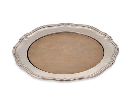 Lot 449 - A German dish