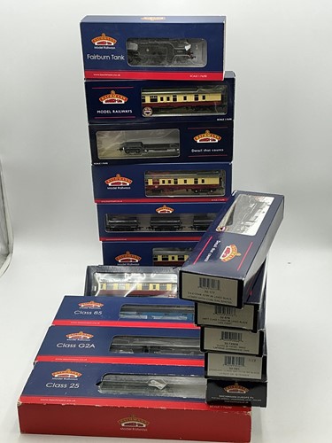 Lot 94 - A Bachmann 00 Gauge, boxed: 31-475 Class G2A...