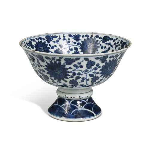 Lot 21 - A Chinese blue and white porcelain stem bowl, six character mark of Xuande, Qing Dynasty 18th/19th century