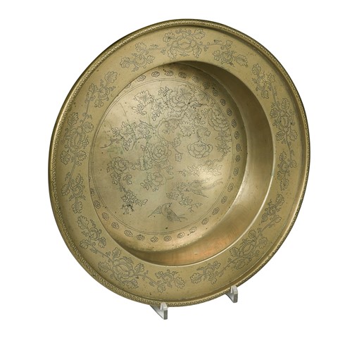 Lot 24 - A Chinese export Paktong dish, Qing Dynasty, 19th century