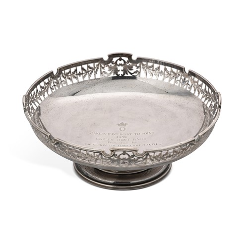 Lot 415 - A George V silver circular trophy bowl