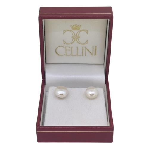 Lot 56 - A pair of cultured freshwater pearl ear studs,...