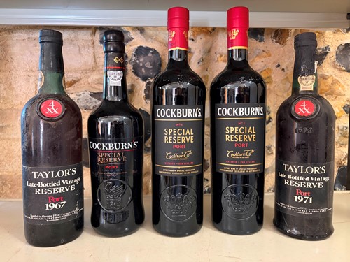 Lot 11 - Port.