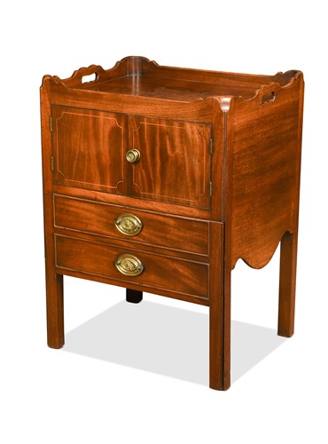 Lot 550 - A George III mahogany bedside night cupboard