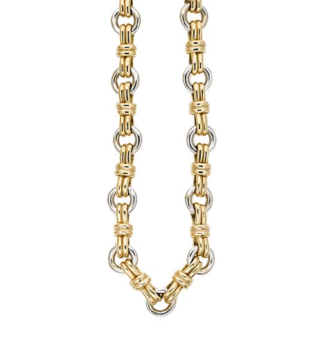 Lot 194 - A two colour knot style necklace