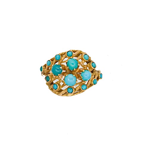 Lot 95 - A turquoise dress ring