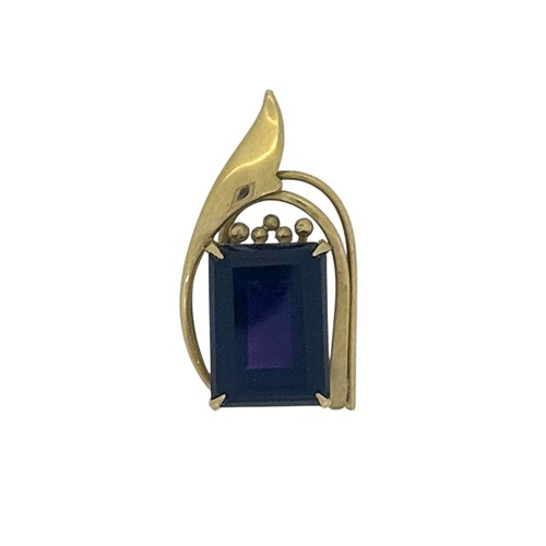 Lot 64 - An amethyst pendant, length 2.9cm,...