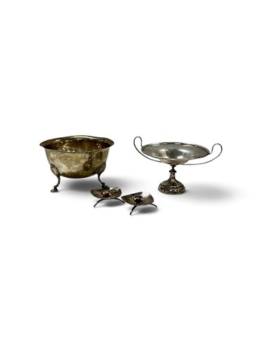 Lot 288 - A silver bowl, by Charles Edwards, London,...