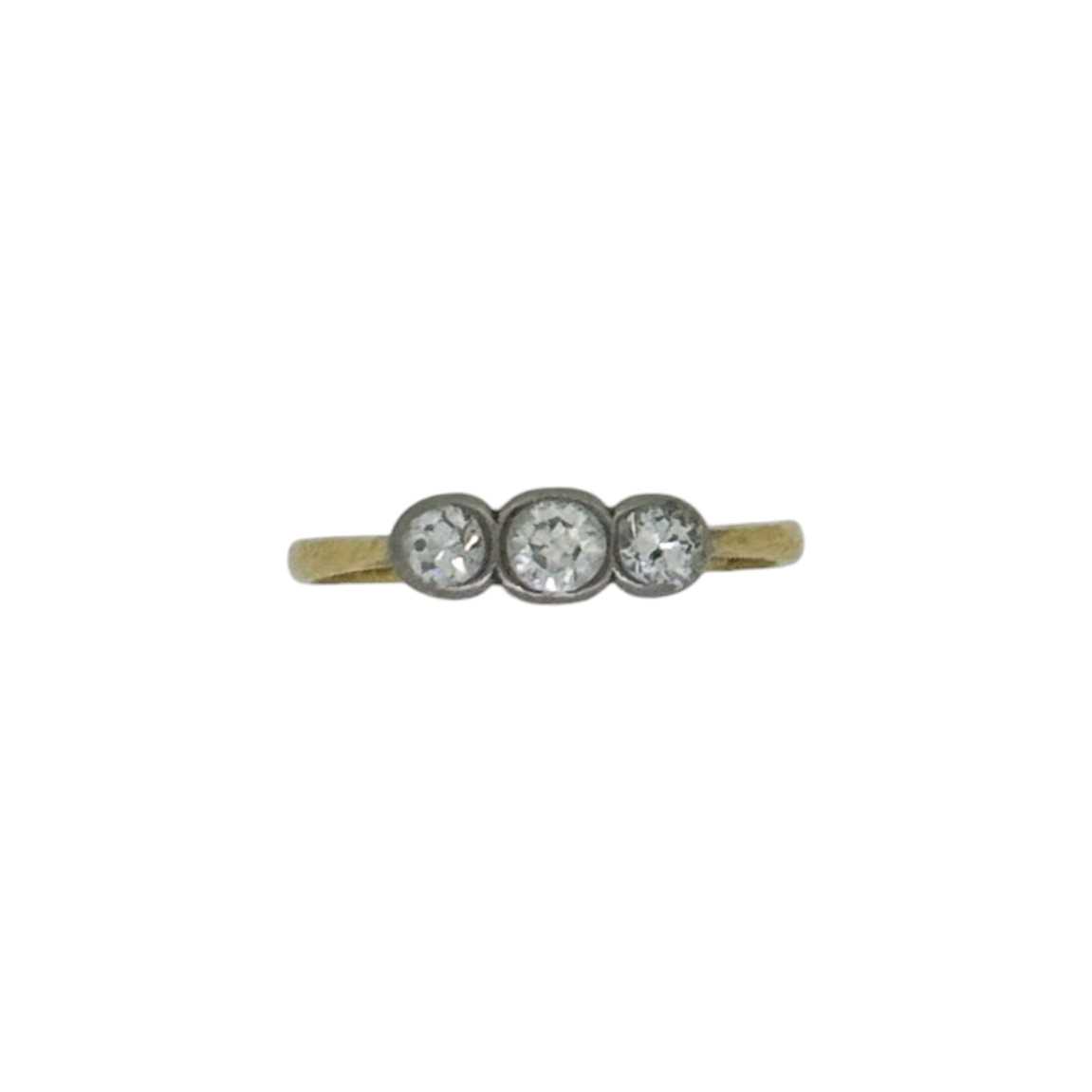 Lot 4 - An early 20th century three stone diamond ring,...