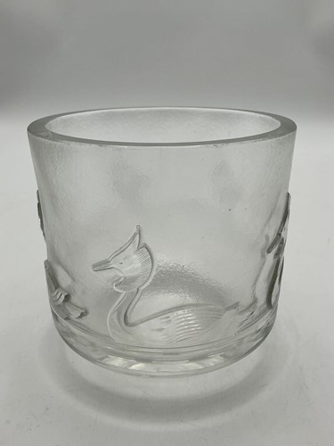 Lot 31 - A Swedish Kosta vase, moulded with grebes