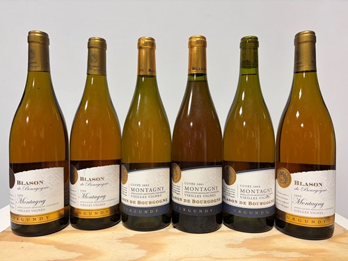 Lot 18 - Mixed wines.