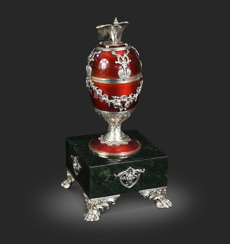 Lot 586 - A Russian silver and guilloche enamel ovoid pedestal presentation casket