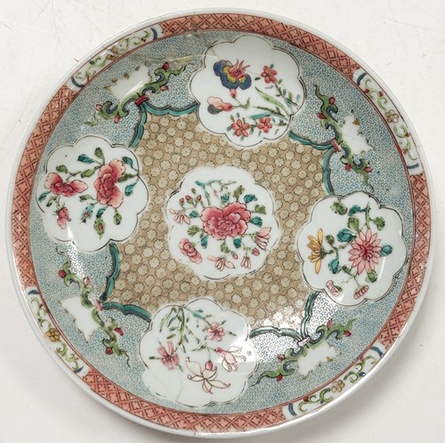 Lot 12 - A Chinese famille rose tea and coffee service, Qing Dynasty, Yongzheng Emperor (1722-1735)