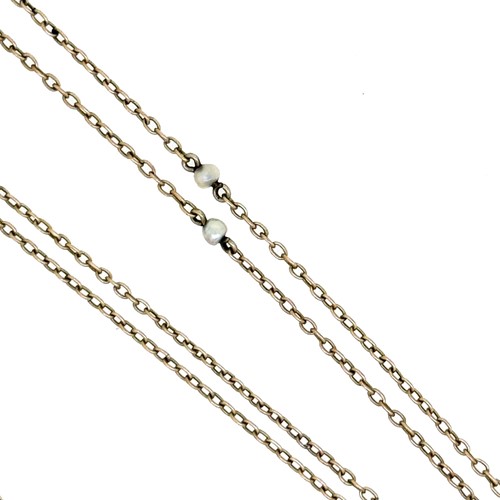 Lot 37 - A belcher link chain with seed pearls,...