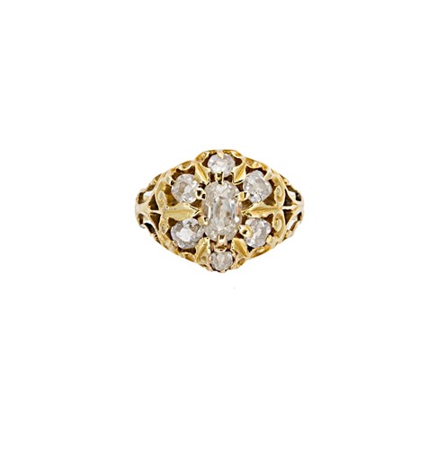 Lot 205 - A Victorian diamond cluster ring