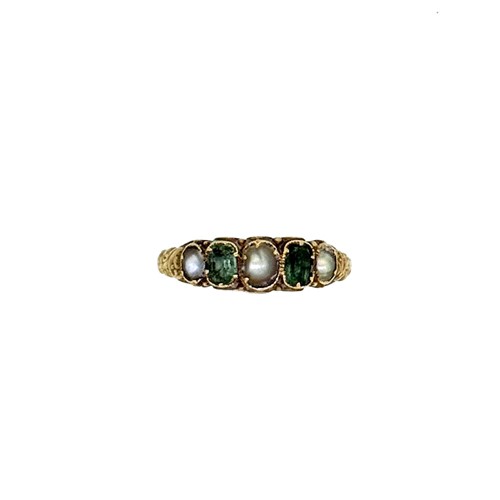 Lot 39 - A green beryl and pearl ring, width 5.6mm,...