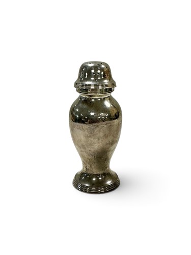 Lot 300 - A George V silver sifter London, 1925 14.5cm...
