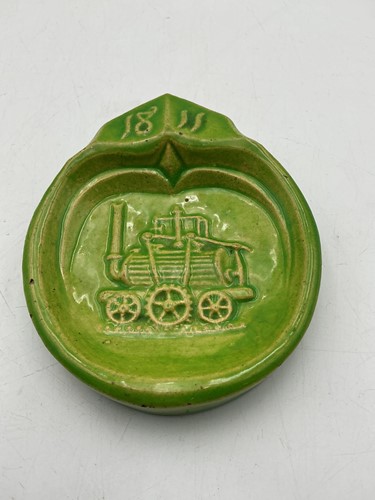 Lot 44 - A Leeds Middleton pottery commemorative...