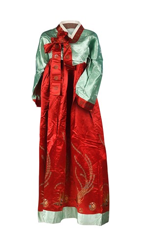 Lot 67 - A Korean ladies Hanbok dress, circa 1920s