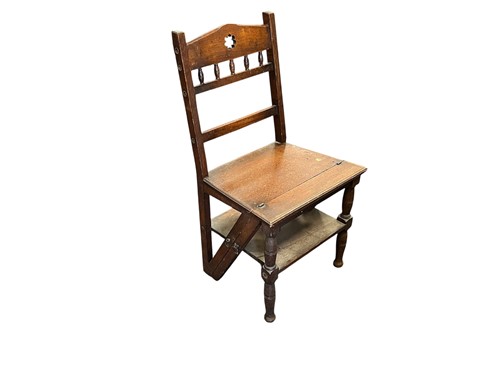 Lot 627 - An Edwardian oak set of metamorphic library...