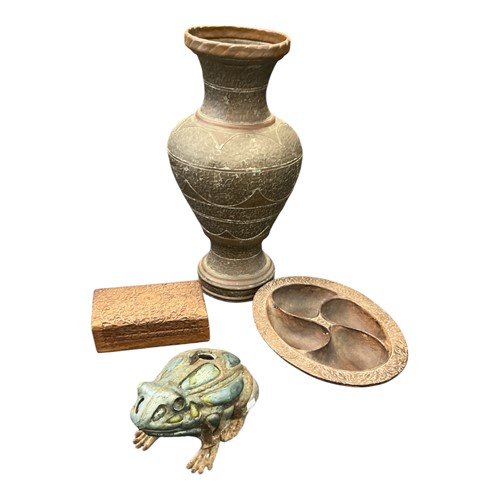 Lot 84 - An Indian carved sandalwood box decorated with...