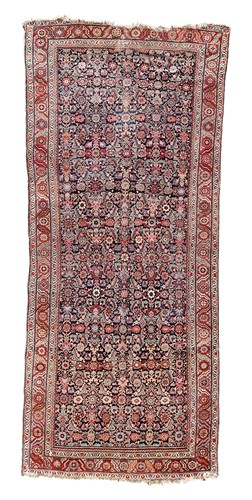 Lot 400 - A Persian kelleh rug, probably Mahal, circa 1920