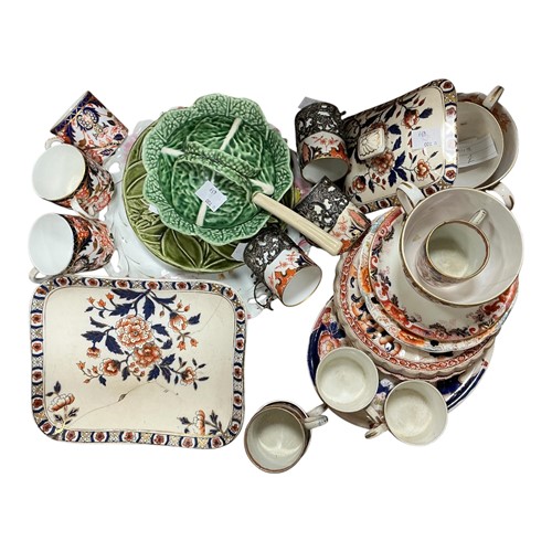 Lot 52 - A collection of Imari wares, to include three...