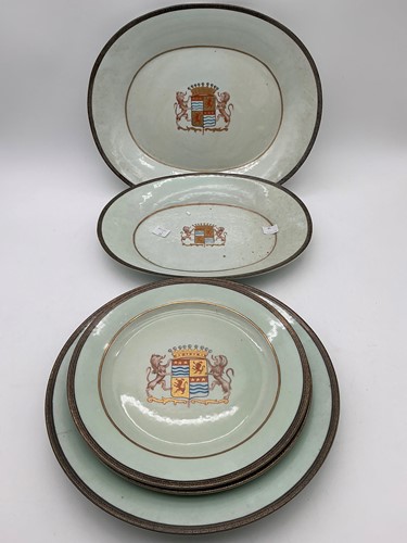 Lot 1 - A group of 6 armorial plates, Chinese 20th...