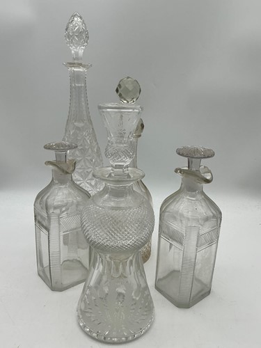 Lot 18 - A thistle pattern whisky decanter with etched...