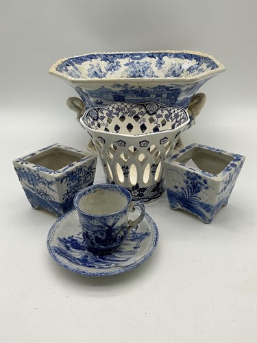 Lot 2 - A collection of mainly blue and white...