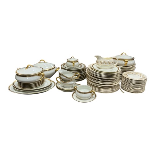 Lot 56 - A Haviland porcelain Greek key pattern part...